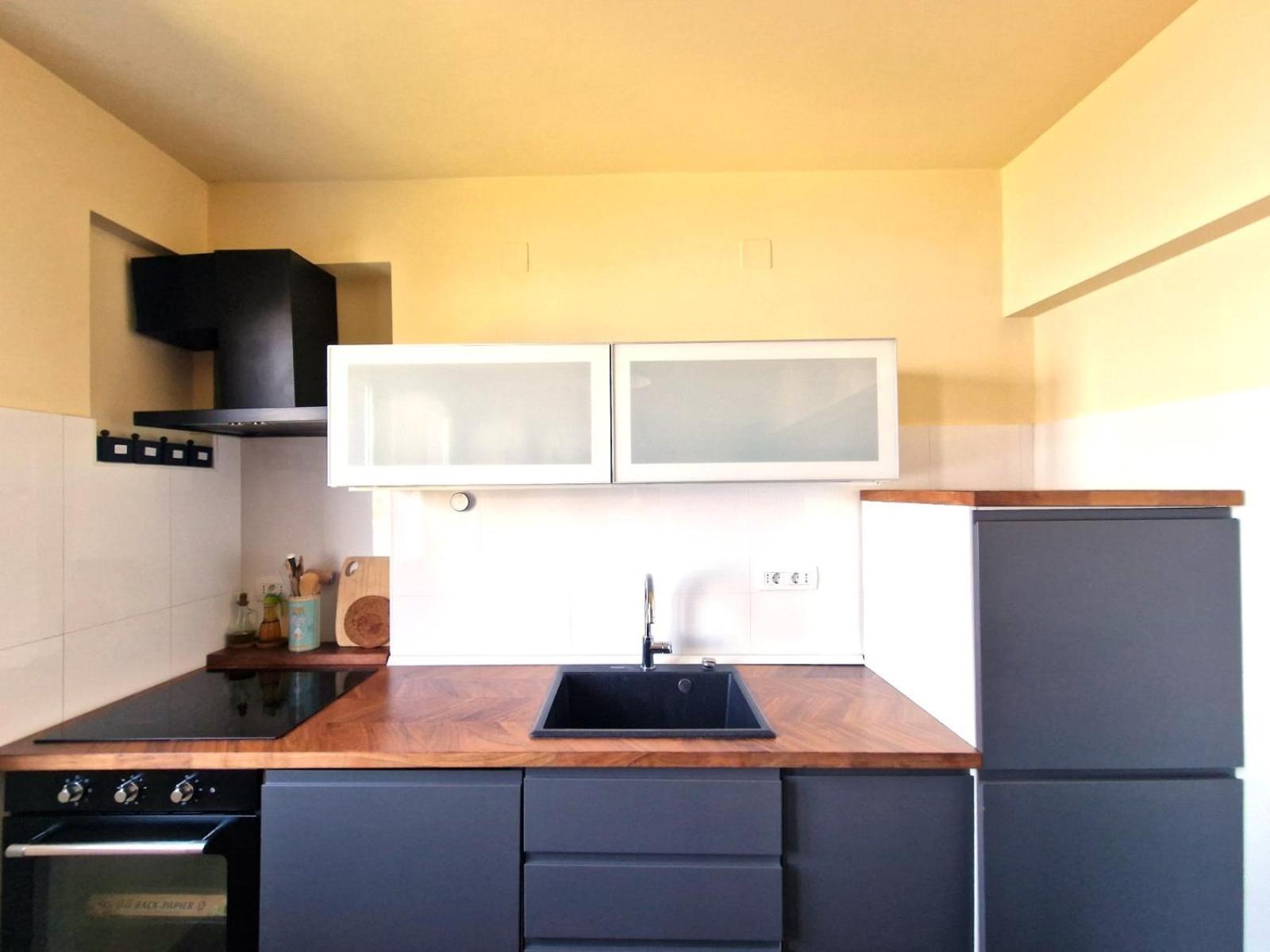Apartment Near Beach With Sea View Opatija Exterior photo