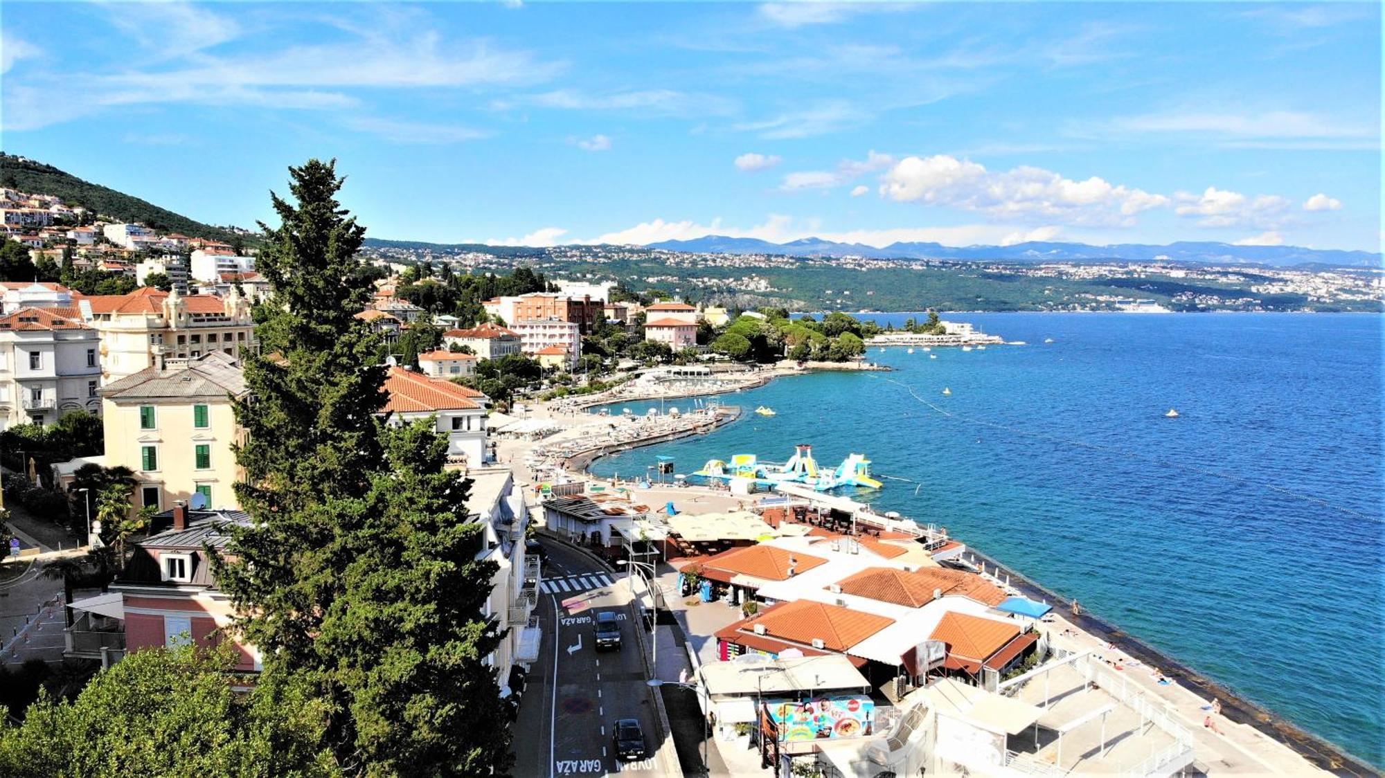 Apartment Near Beach With Sea View Opatija Exterior photo